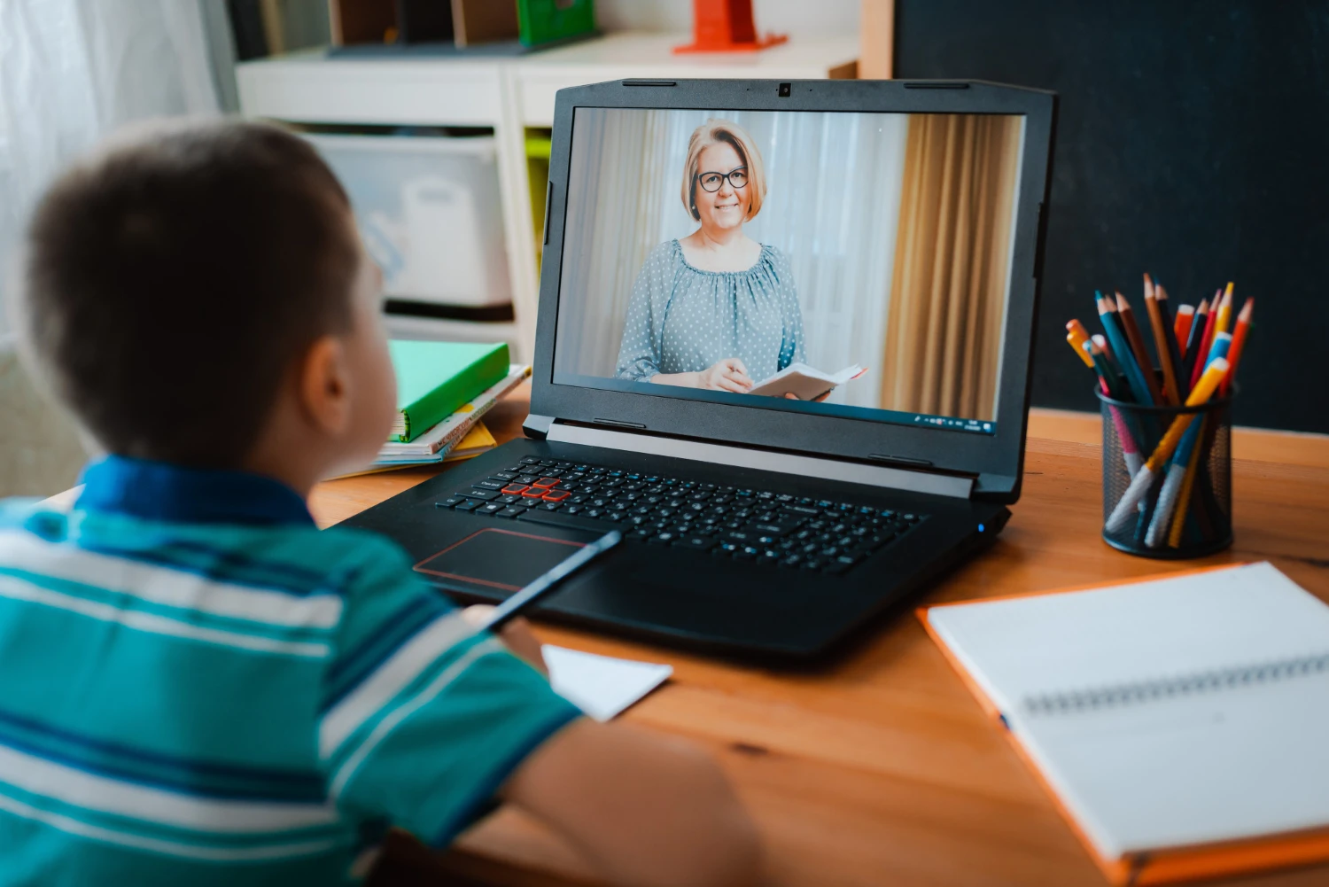 6 Benefits of Online Tutoring - Supporting Students At All Key Stages