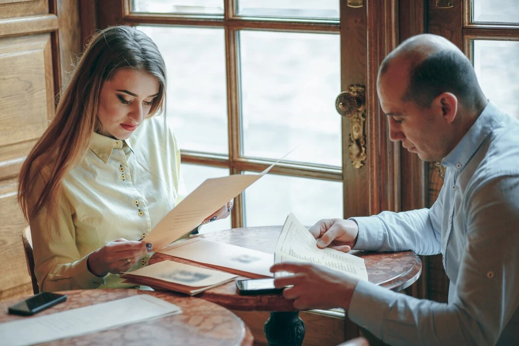 How GCSE History Tutors Help Students Master Source-Based Questions